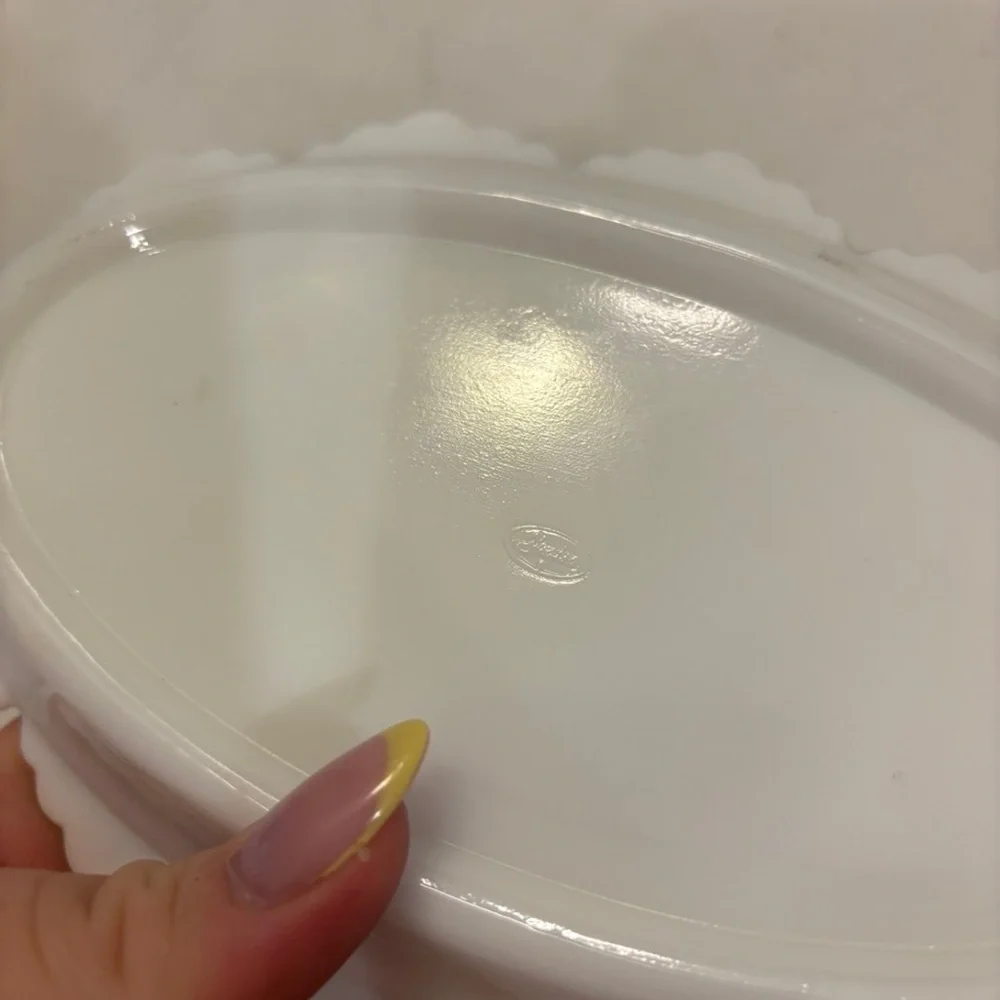 Vintage Fenton White Milk Glass Hobnail Oval Covered Butter Dish